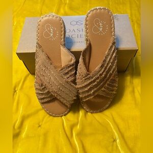 Oasis Society Women's Fringed Tan Sandals